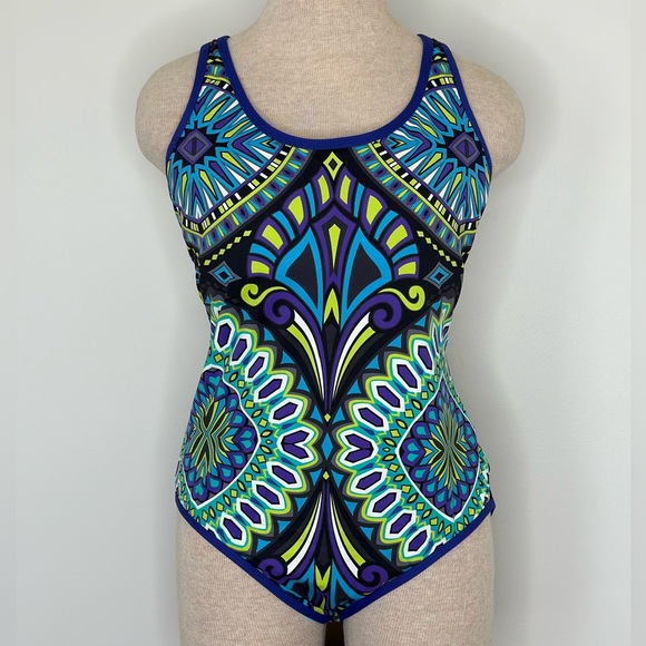 Athleta Rapanui Medallion Geo Metric Print One-Piece Swimsuit Size Large - Picture 2 of 9